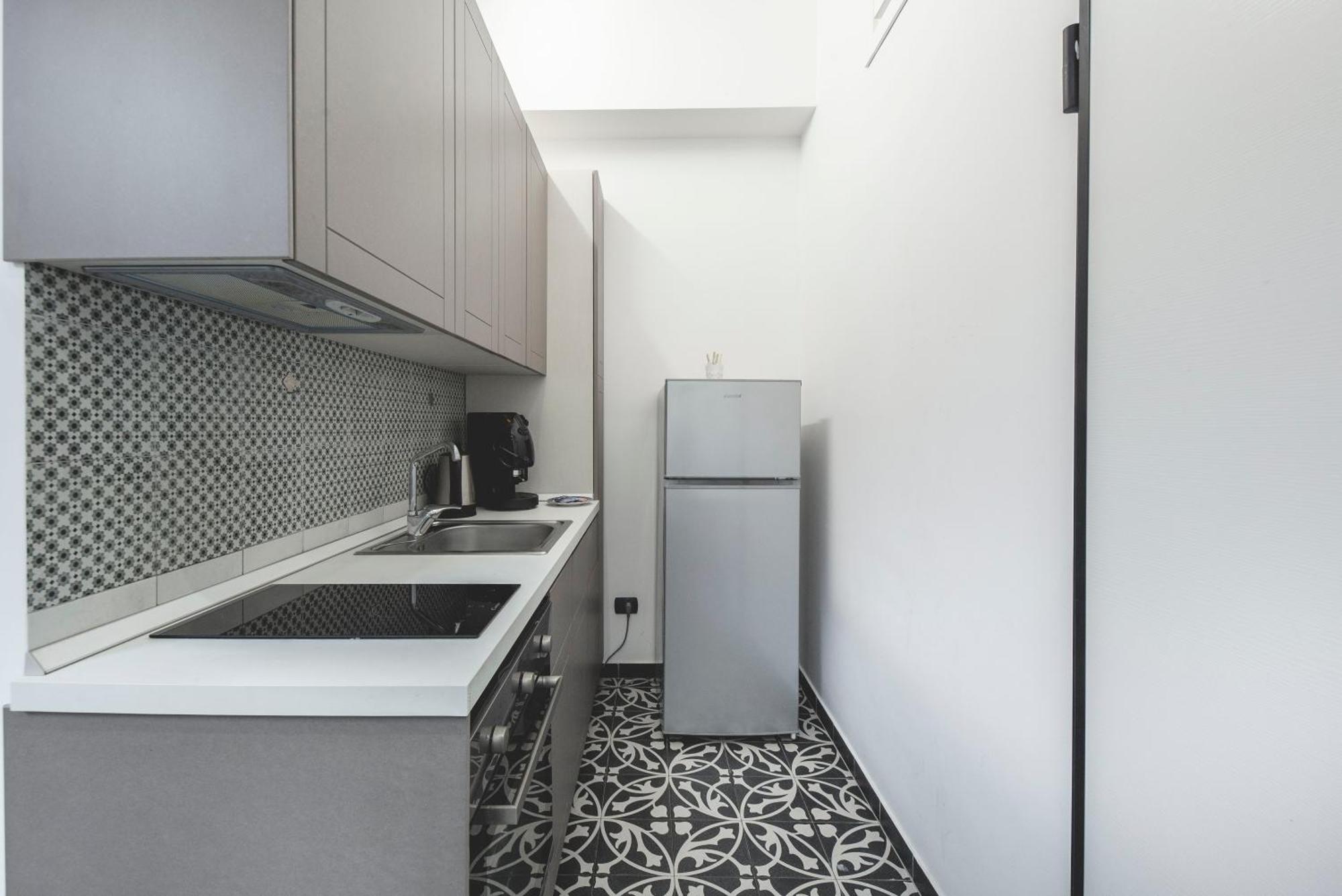 Pietranera Residence คาตาเนีย ภายนอก รูปภาพ