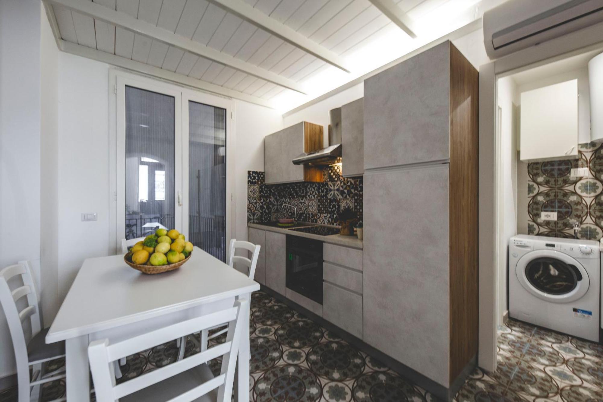 Pietranera Residence คาตาเนีย ภายนอก รูปภาพ